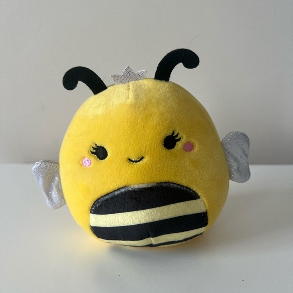 Squishmallows 4" Sunny the Queen Bee - Picture 1 of 3
